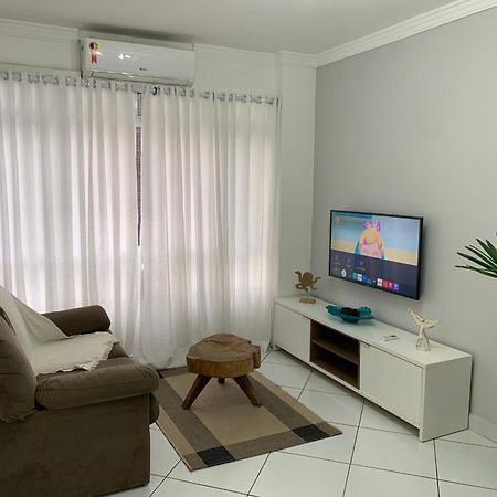 Apartamento Em Santos No Gonzaga Em Frente A Praia Εξωτερικό φωτογραφία