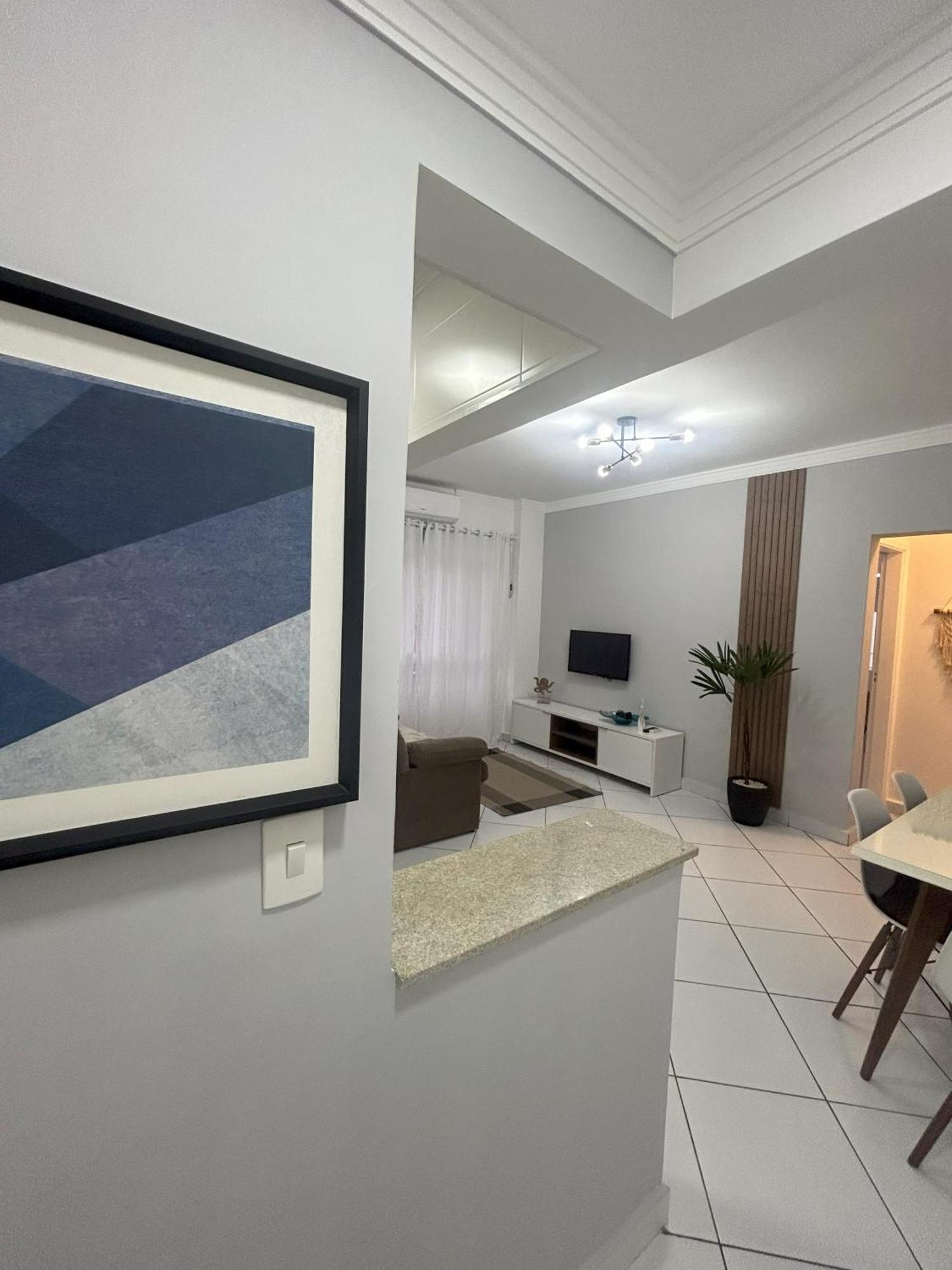 Apartamento Em Santos No Gonzaga Em Frente A Praia Εξωτερικό φωτογραφία