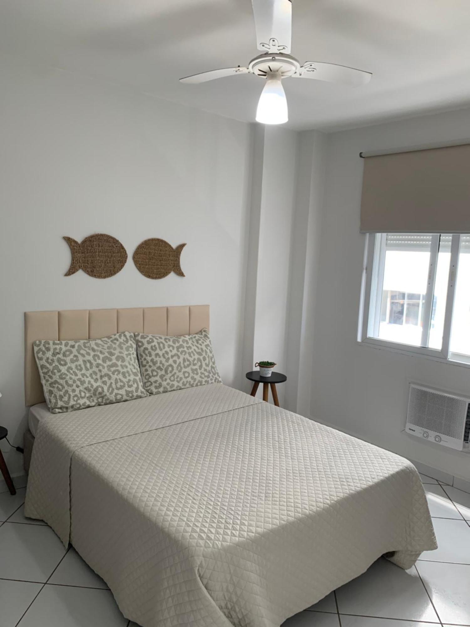 Apartamento Em Santos No Gonzaga Em Frente A Praia Εξωτερικό φωτογραφία